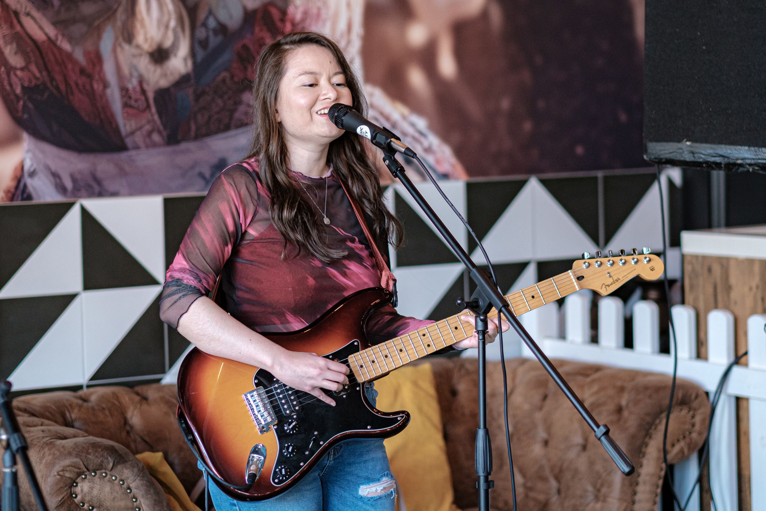 Kwackers Restaurant & Sports Bar