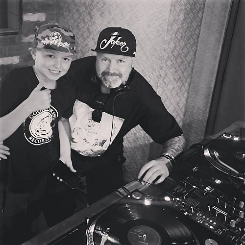 DJ JAMES B 