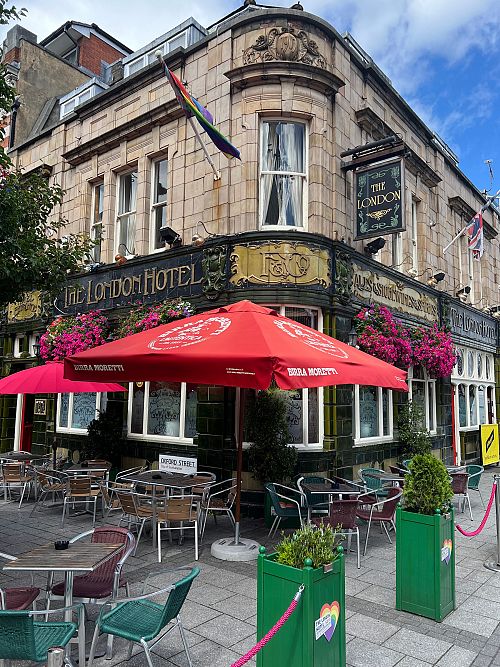 The London Hotel 