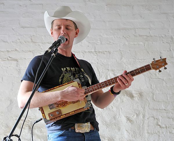 David Dogwood (Country vs Cancer)