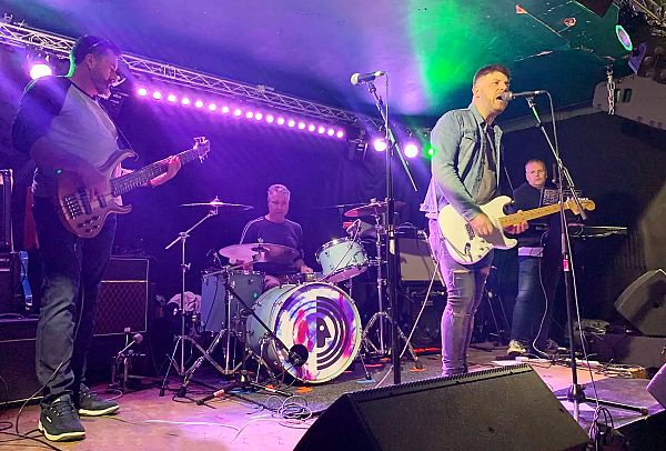 Independent music club